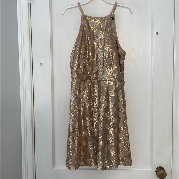 Lulus Dresses & Skirts - Lulus Rose gold Sequin dress.
